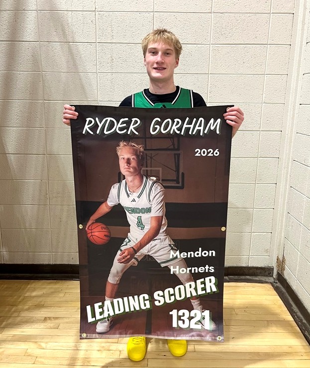 No. 10 Mendon boys beat Bellevue, Gorham sets school scoring mark